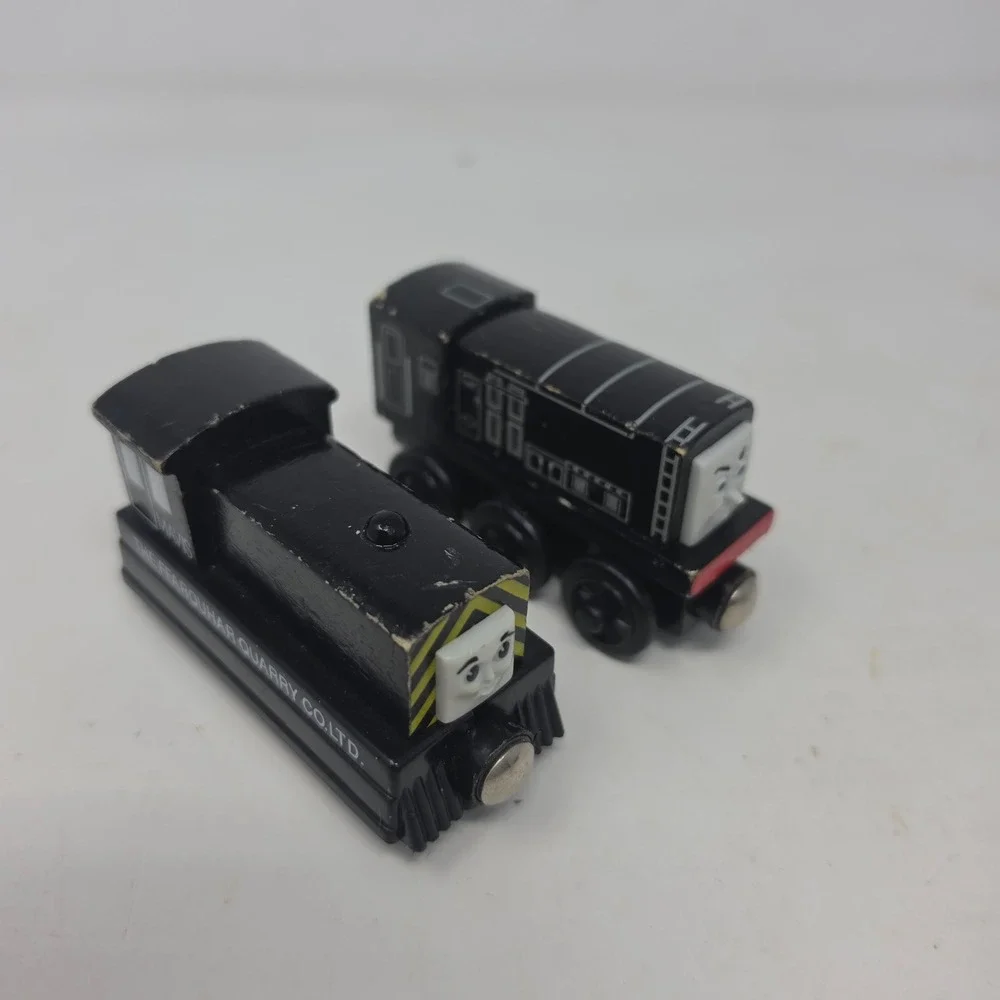 Thomas Friends Wooden Railway Mavis + Diesel Black Engines Learning Curve Lot x